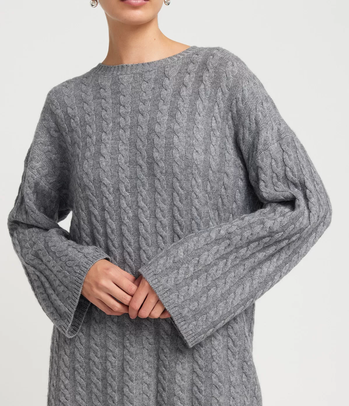 Almada Noa Cable Knit Cashmere and Merino Sweater in Medium Grey New