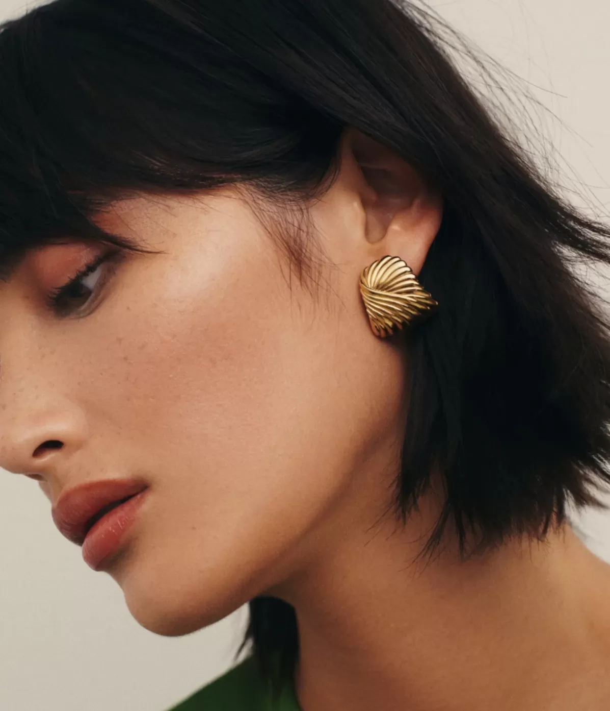 Missoma Wavy Ridge Ripple Oversized Stud Earrings in Gold New